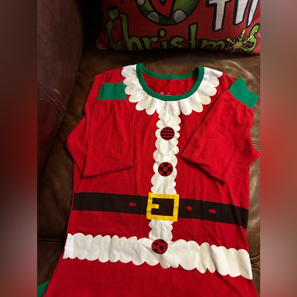 NWOT PAJAMA SET FAMKY CHRISTMAS PJS - Picture 6 of 6